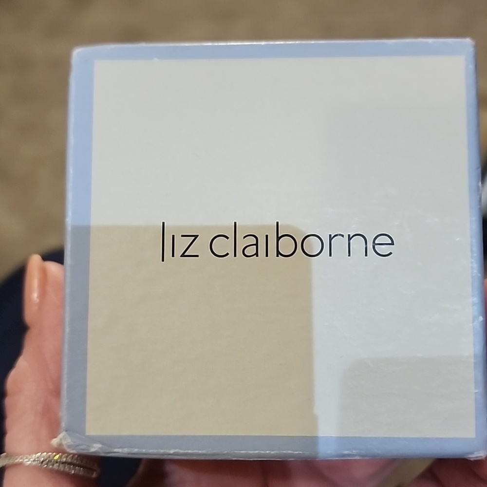 Bundle- Jewelery Inc Liz Claiborne Stunning Broach, Resting Beach Face & More - Picture 3 of 10